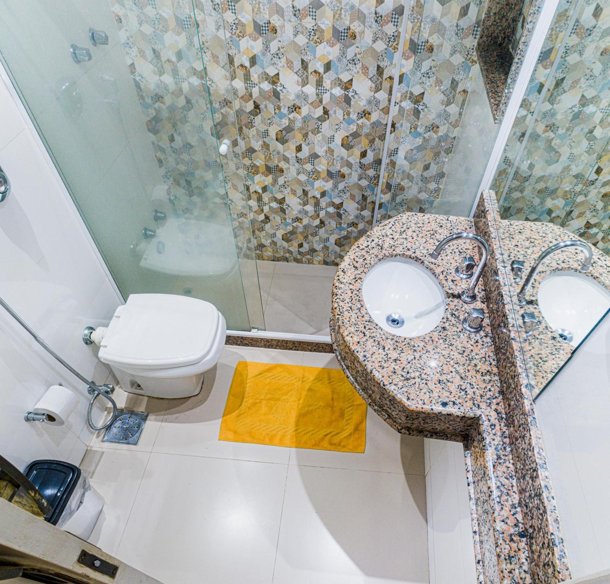 Appartement Completo Na De Copacabana 02 Quartos Com Vista Lateral Mar Em Andar Alto, Ar, Wifi , Netflix, Pauloangerami Rmvc18
