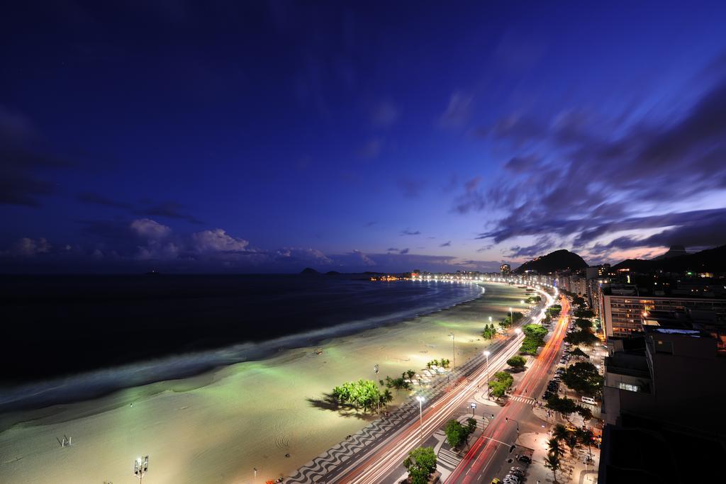 Appartement Completo Na De Copacabana 02 Quartos Com Vista Lateral Mar Em Andar Alto, Ar, Wifi , Netflix, Pauloangerami Rmvc18 *